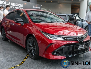 Toyota Corolla GR Sport ra mắt, giá từ 795 triệu đồng